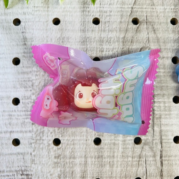 Mehoo Sugar High Mini Beans Series Blind Bag (Durian, Cranberry, Raspberry) - Picture 8 of 8